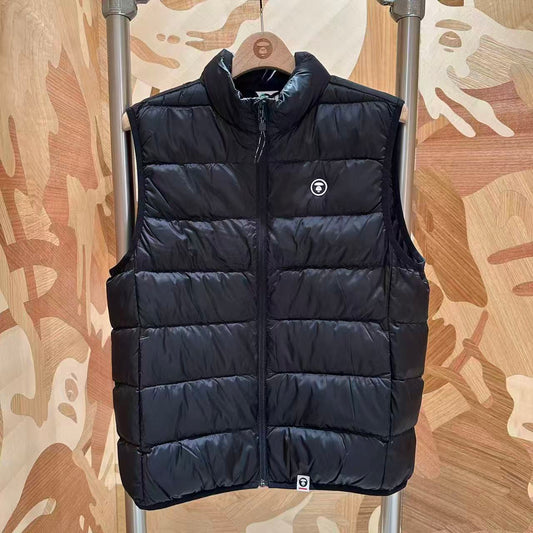 香港直郵 Aape 26秋冬 男 AAPENOW 小標徽章純色羽絨背心7784