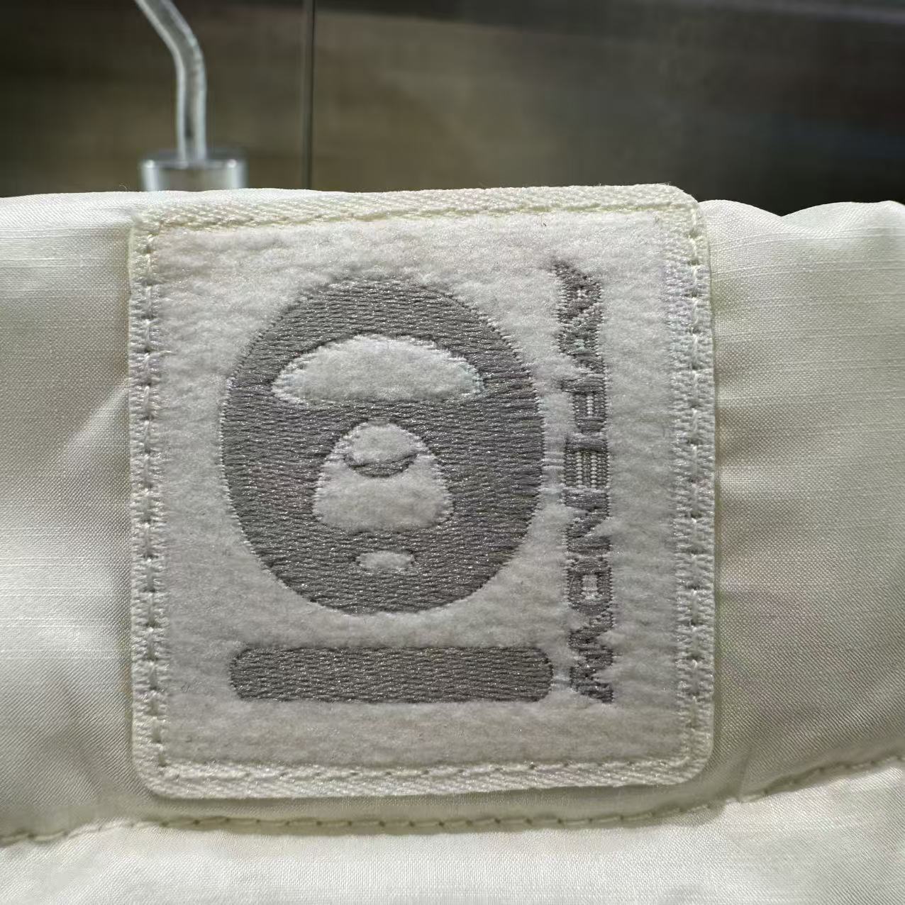 香港直郵 Aape 25秋冬 男 小標徽章簡約潮流連帽面包羽絨服外套7725