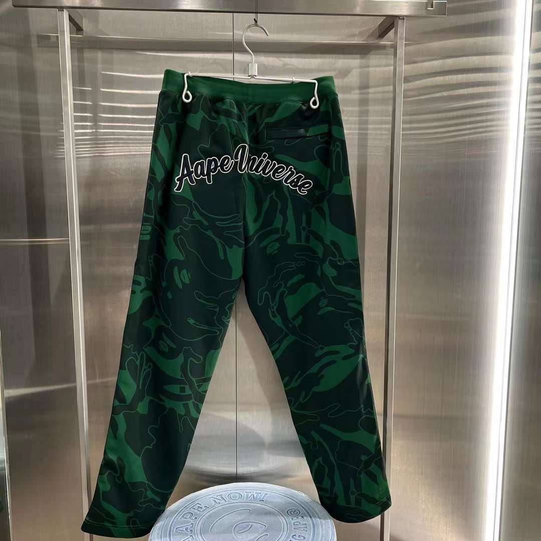 AAPE Moonface camo track pants 23 男裝 秋冬 側邊串標迷彩猿顏徽章字母刺繡長褲 A647XXL