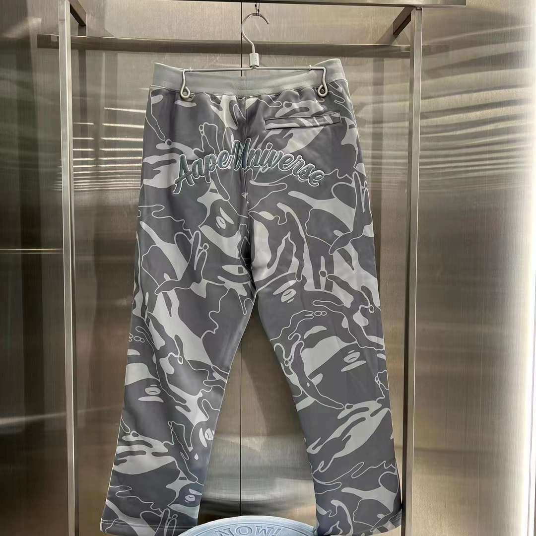 AAPE Moonface camo track pants 23 男裝 秋冬 側邊串標迷彩猿顏徽章字母刺繡長褲 A647XXL