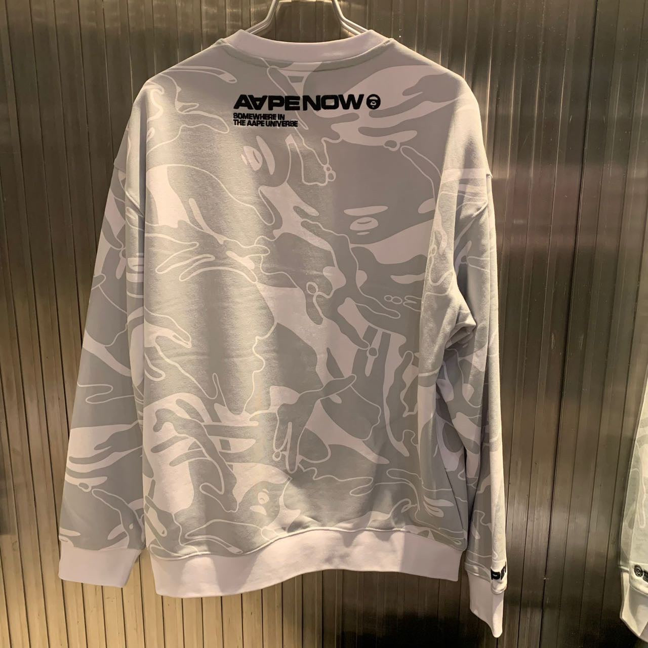 香港直郵 AAPE 23 秋冬 Moonface patch camo sweatshirt A305
