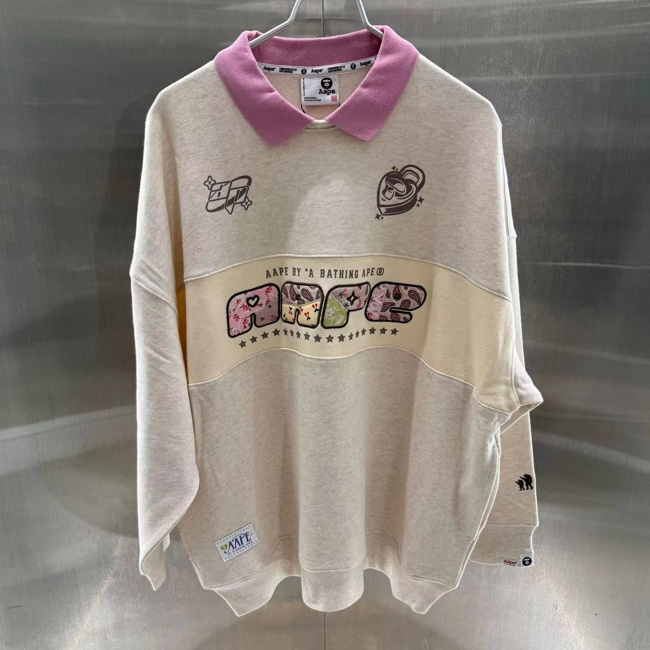香港專櫃代購 Aape 女裝 24秋冬愛心猿顏拼布碎花字母寬松薄絨翻領衛衣395