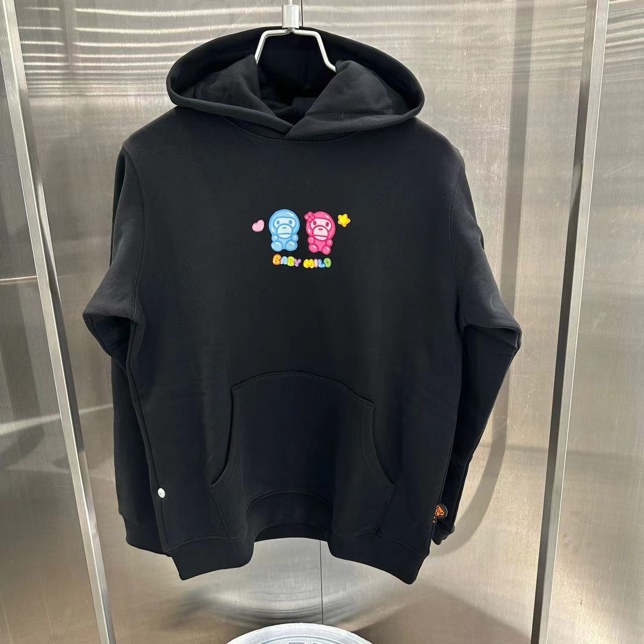 香港專櫃代購 BABY MILO STORE 女裝24年秋冬卡通小猴印花寬松連帽衛衣3039