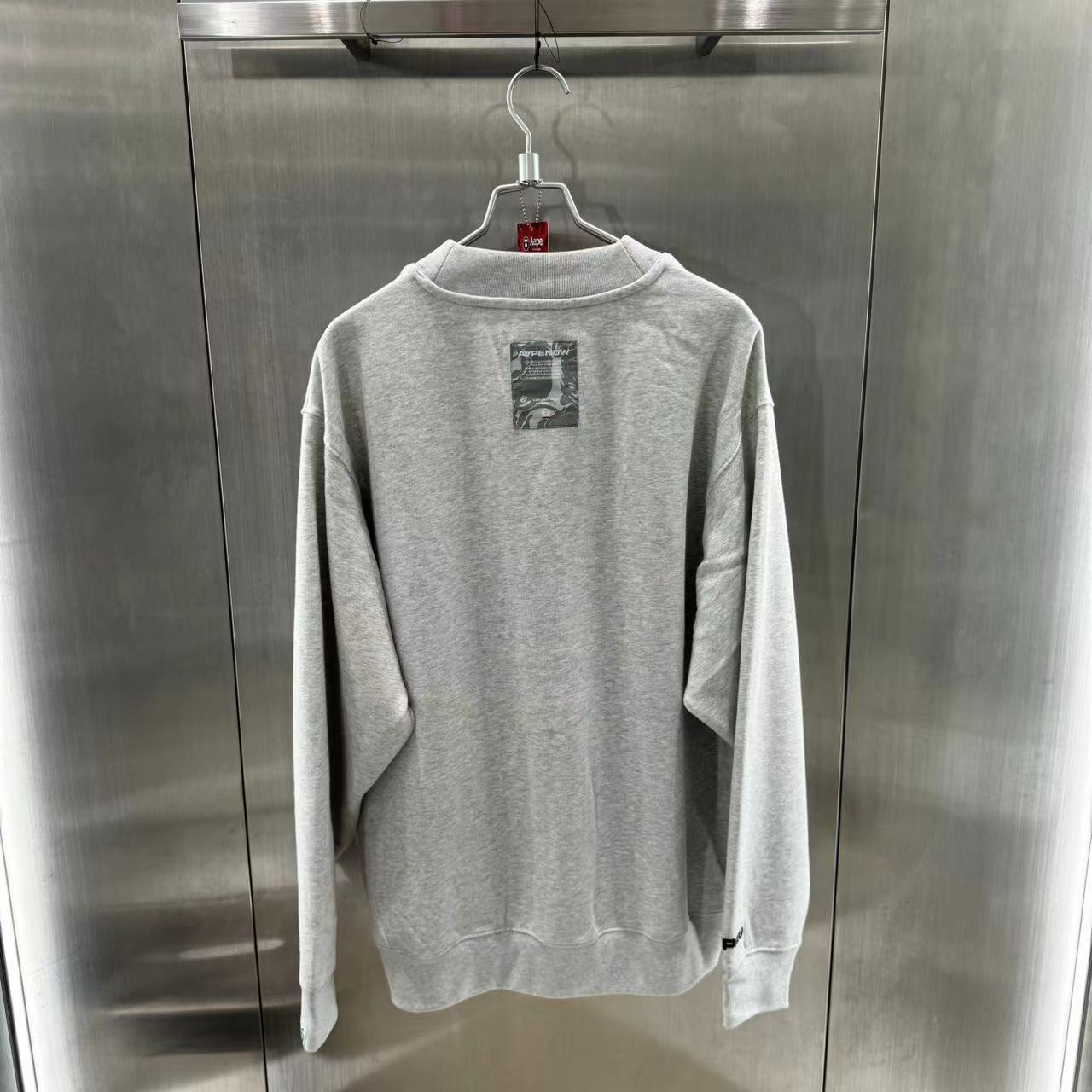 香港專櫃代購 Aape 男裝 24秋冬猿顏徽章字母刺繡休閑V領開衫厚絨衛衣329