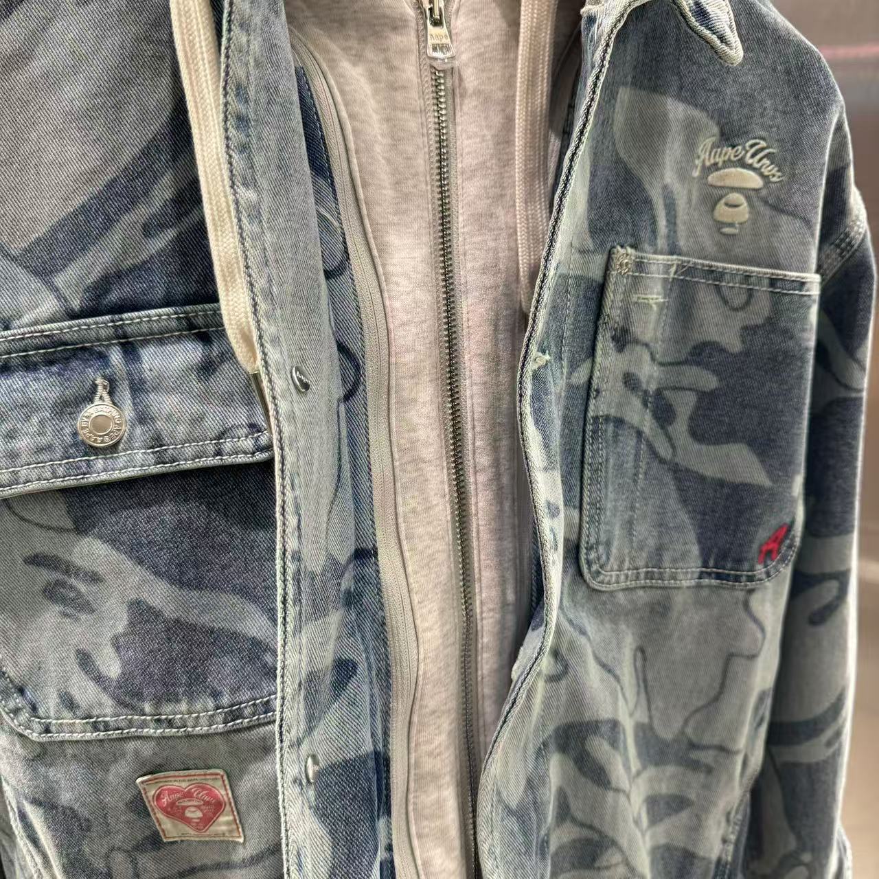 香港代購 專櫃正品 Aape男裝 26春夏猿人刺繡迷彩水洗做舊牛仔夾克外套7772