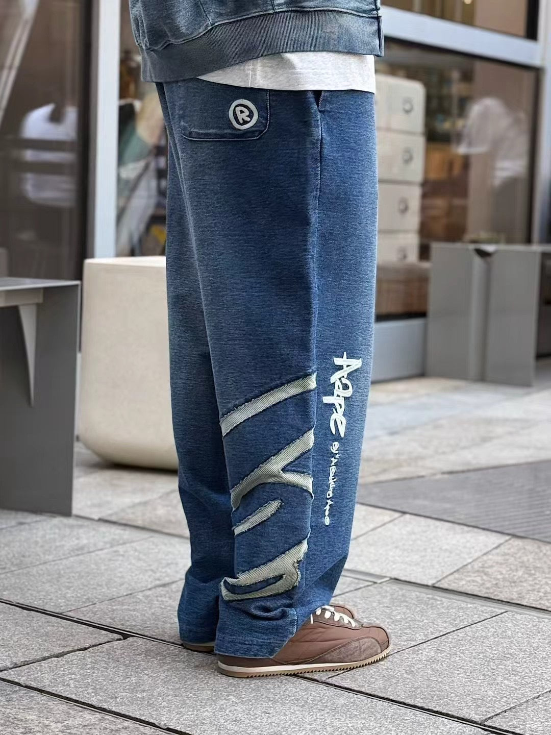 香港直郵 Aape 男裝秋冬猿人徽章水洗做舊寬鬆直筒休閒長褲D664 AAPPTMD664XXR