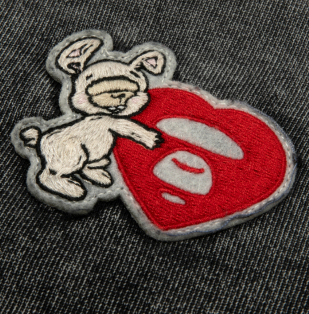 香港代購 專櫃正品 Aape 26春夏 女裝 心型猿人字母刺繡復古水洗圓領衛衣D355