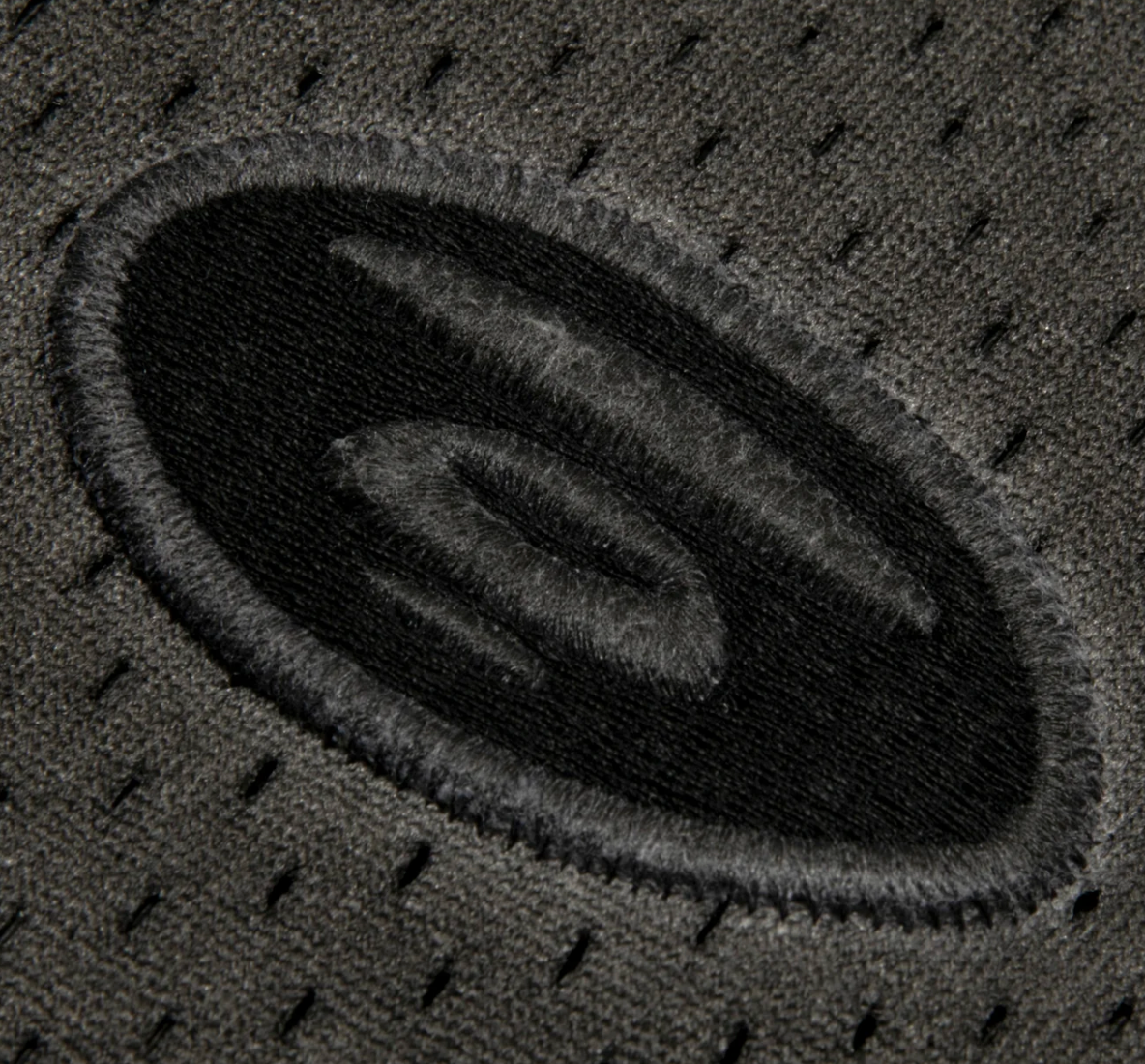 香港代購 專櫃正品 26春夏 Aape 男 猿人刺繡徽章水洗做舊網孔連帽衛衣外套 D351