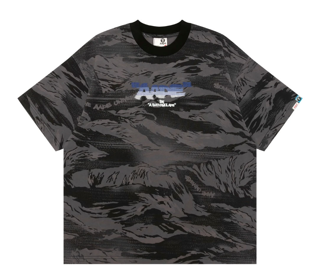 香港代購 專櫃正品 26春夏 Aape 男 AAPEUNVS 字母刺繡抓頭小猴拼貼布迷彩短袖T恤 1880