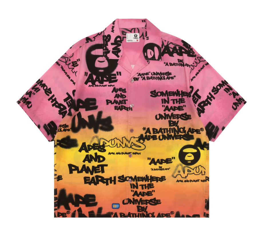 港直郵 Aape 男裝 26春夏 AAPEUNVS 猿人字母塗鴉滿印街頭潮流拼色短袖襯衫8574