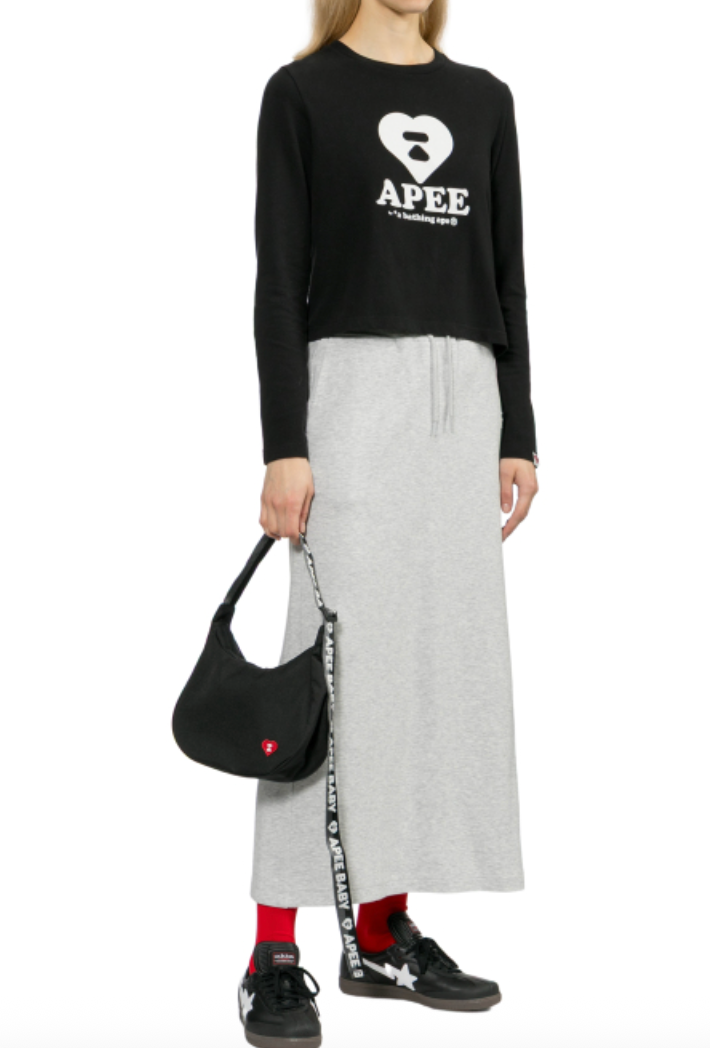 APEE 26春夏女款簡約愛心徽標單肩斜挎包363