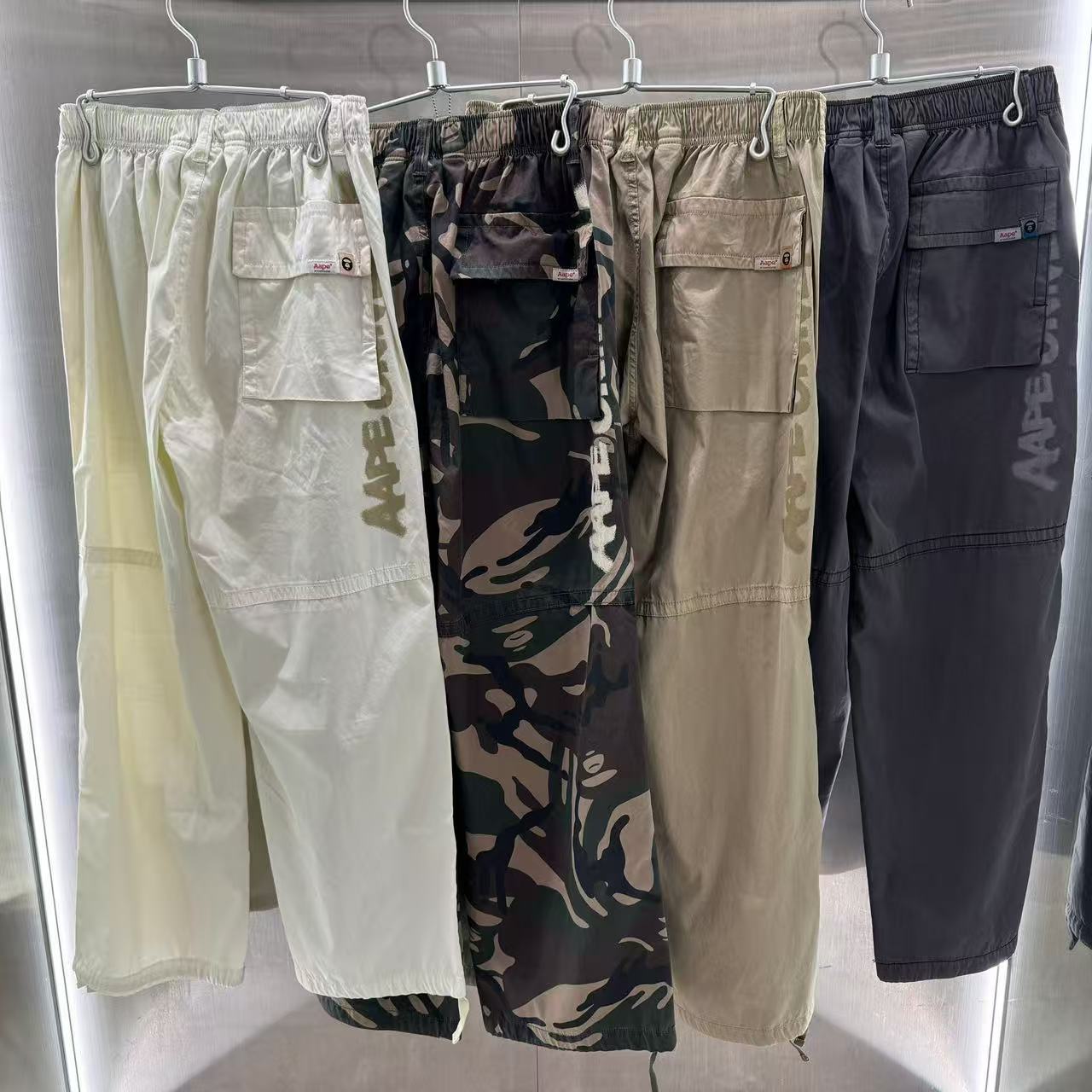 香港代購 專櫃正品 26春夏 Aape 男 AAPEUNVS 猿人徽章水洗做舊潮流休閒寬鬆工裝褲 D610