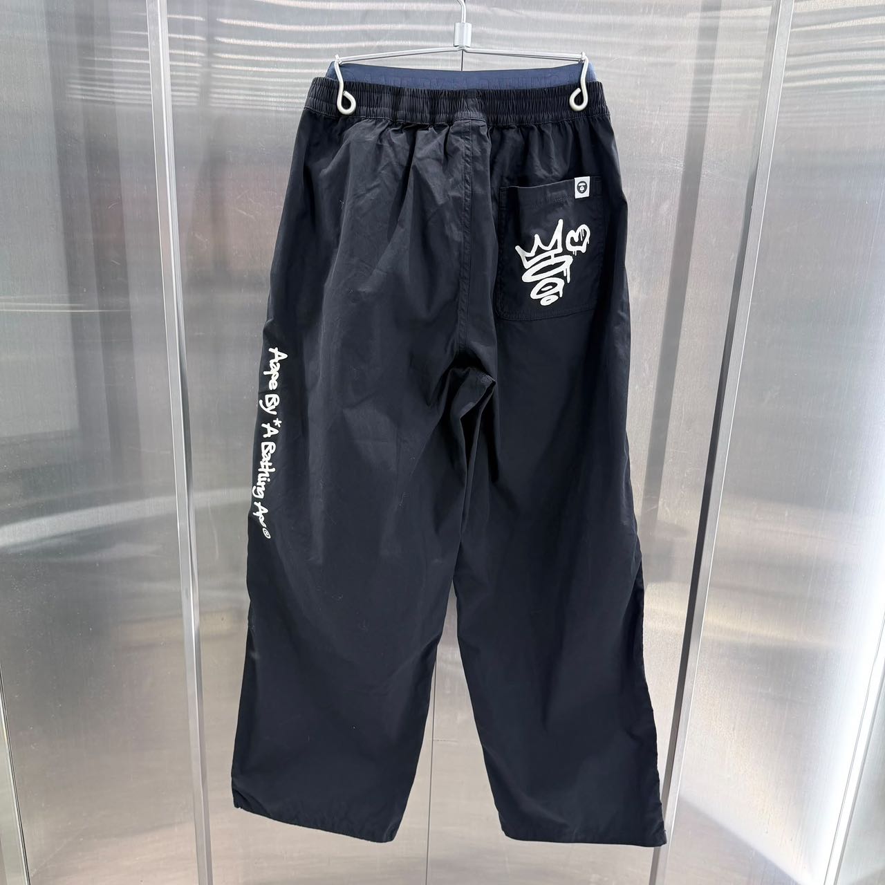 香港直郵 Aape 26秋冬 女 AAPEUNVS 星星章塗鴉休閒長褲 D673