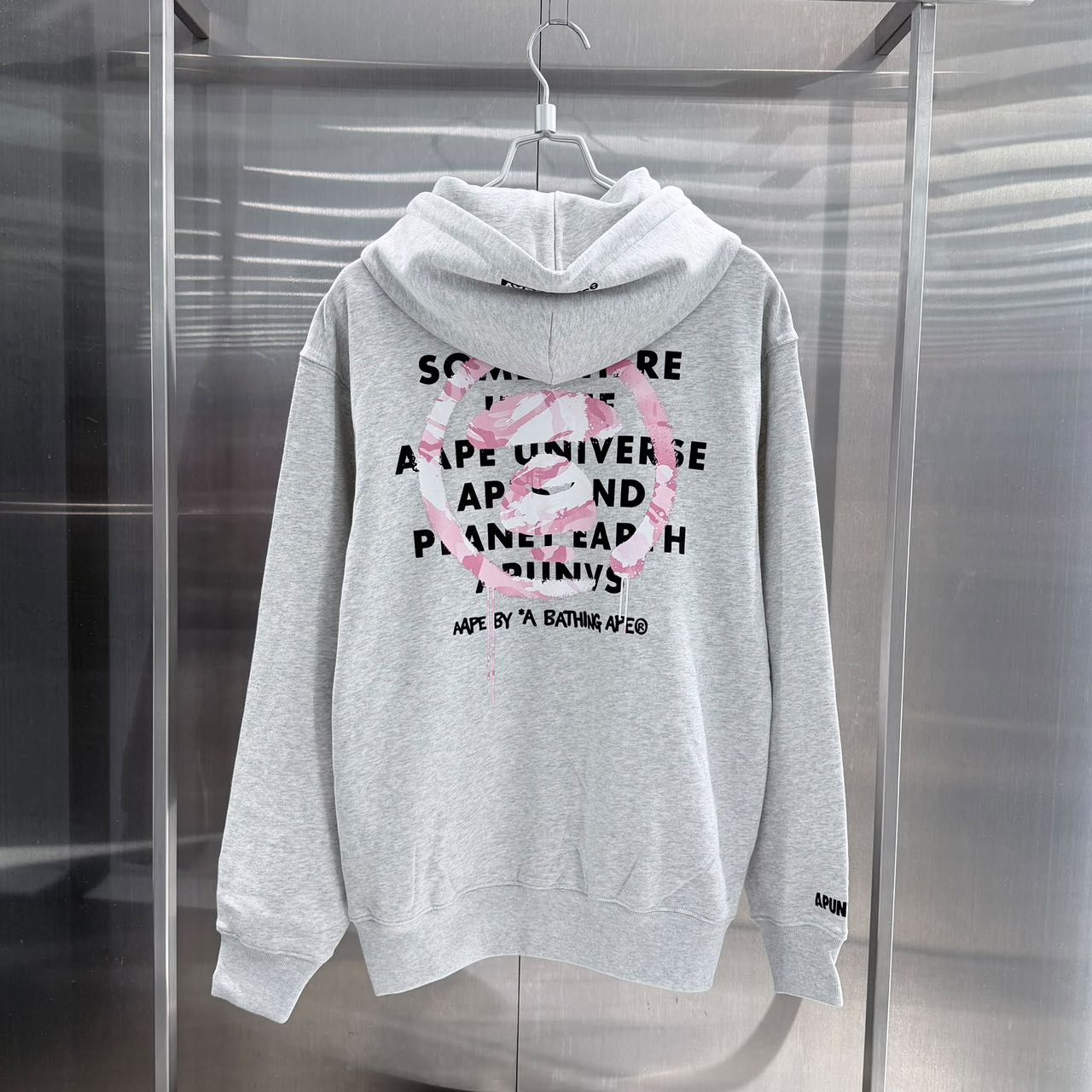 香港直郵 Aape 26秋冬 男   迷彩滴墨猿人連帽衛衣 E300