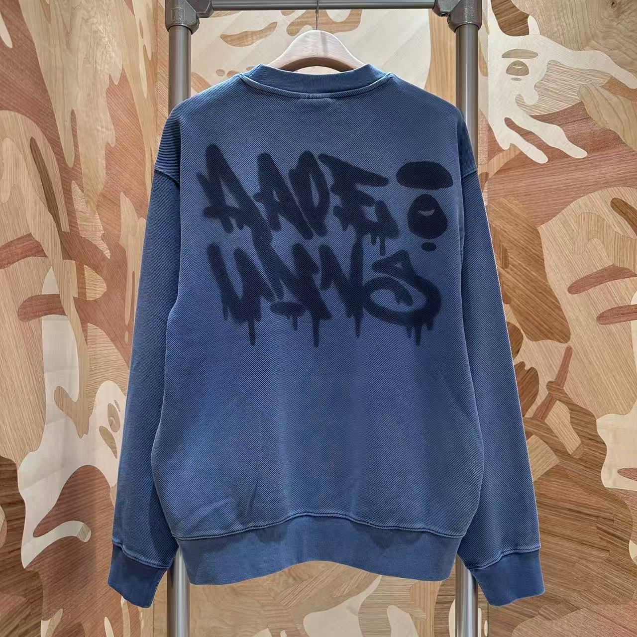 香港直郵 Aape 26秋冬男裝噴漆塗鴉字母牛仔猿洗舊復古衛衣 E324