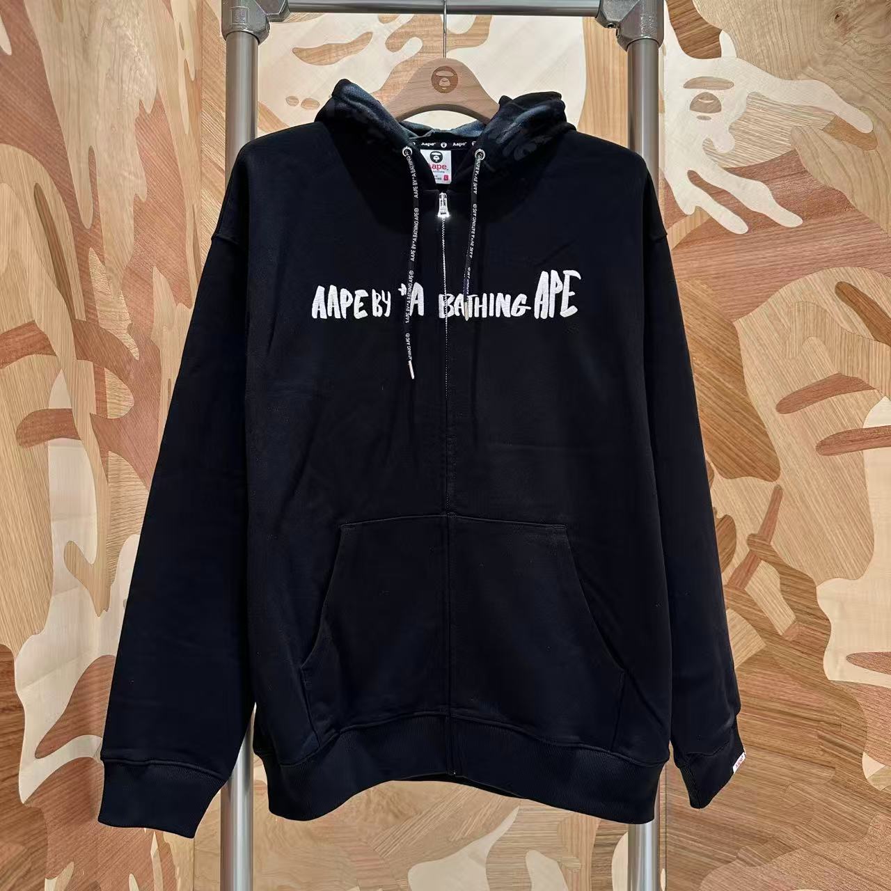 香港直郵 Aape 26秋冬 男 字母刺绣猿人涂鸦连帽拉链卫衣E306