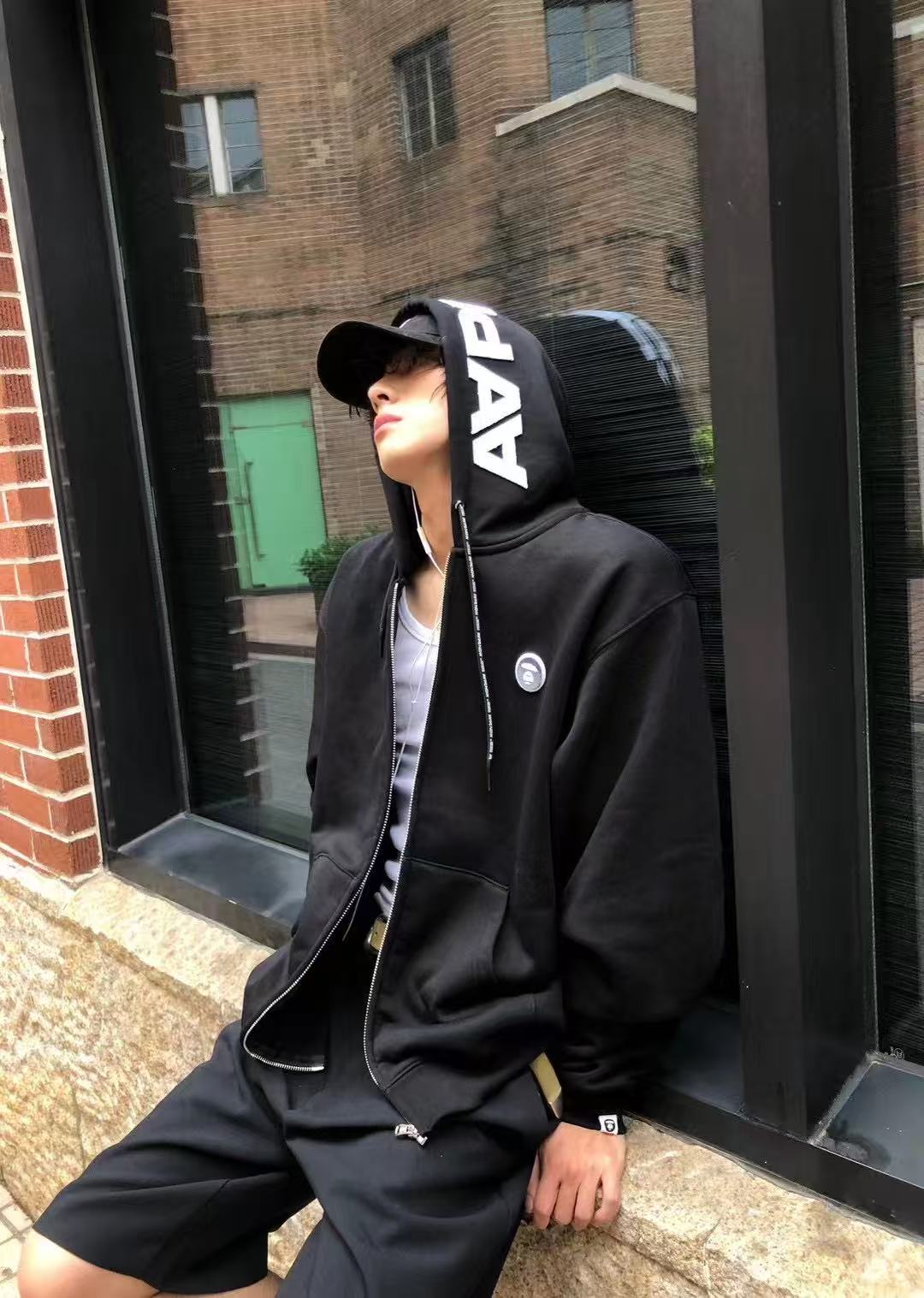 香港直郵 Aape 26秋冬 男 AAPENOW 牙刷繡徽章連帽衛衣 D379