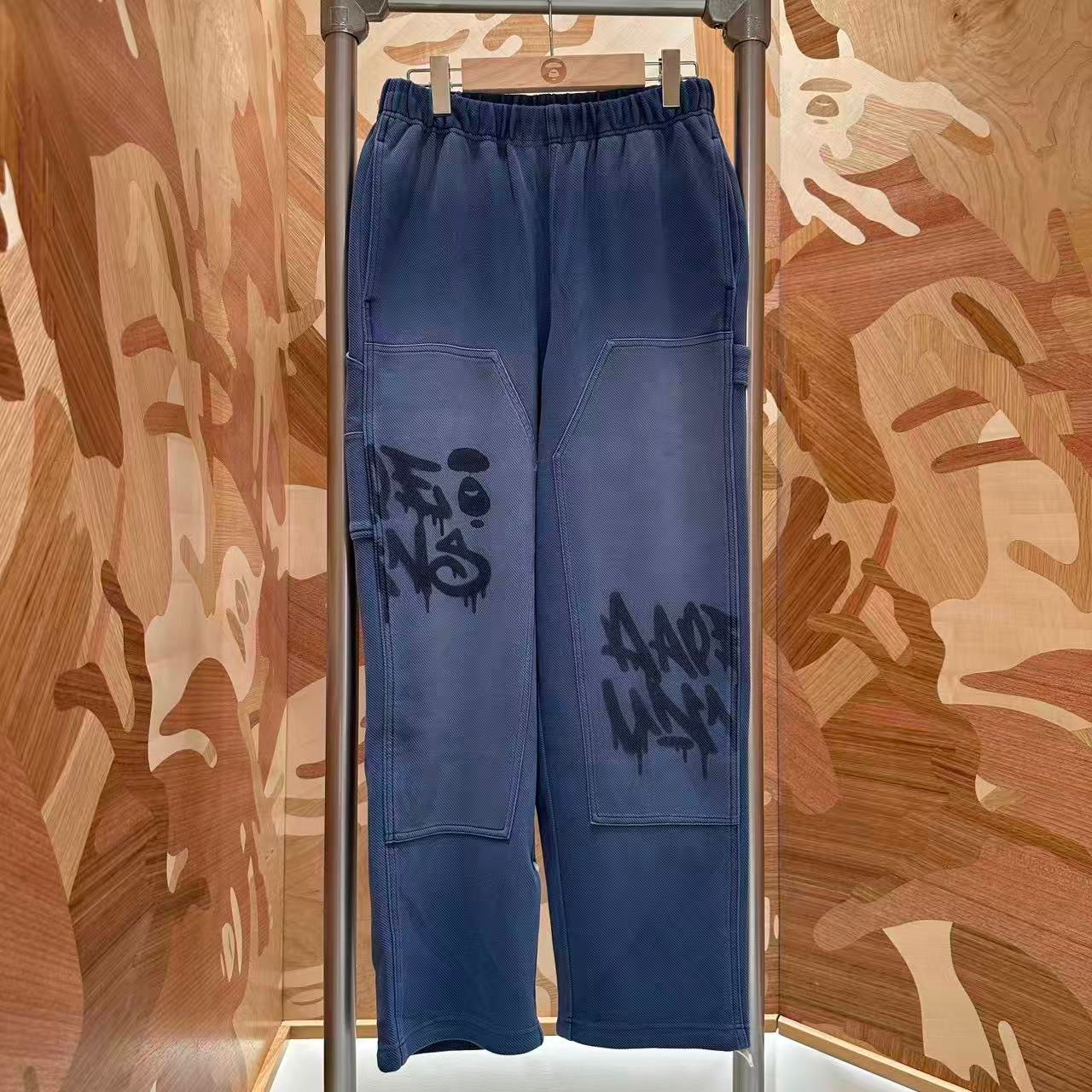 香港直郵 Aape 26秋冬 男裝噴漆塗鴉字母牛仔猿人水洗做舊衛褲D665