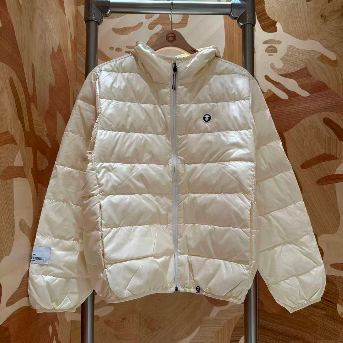 香港直郵 Aape 26秋冬 男裝小標徽章質感簡約潮流純色連帽羽絨服7785