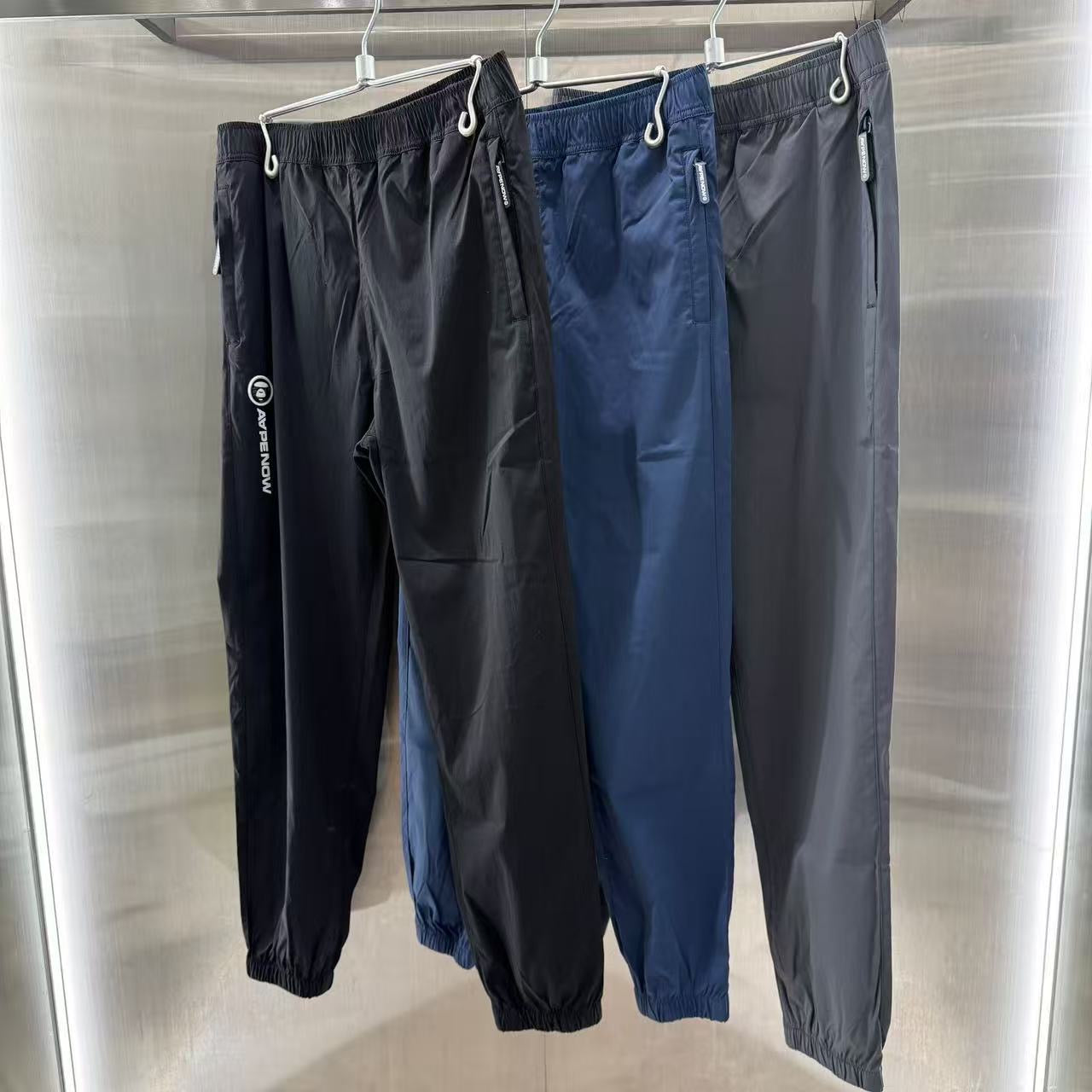 香港直郵 Aape 男裝  猿顏徽章字母印花束腳簡約休閑長褲6900