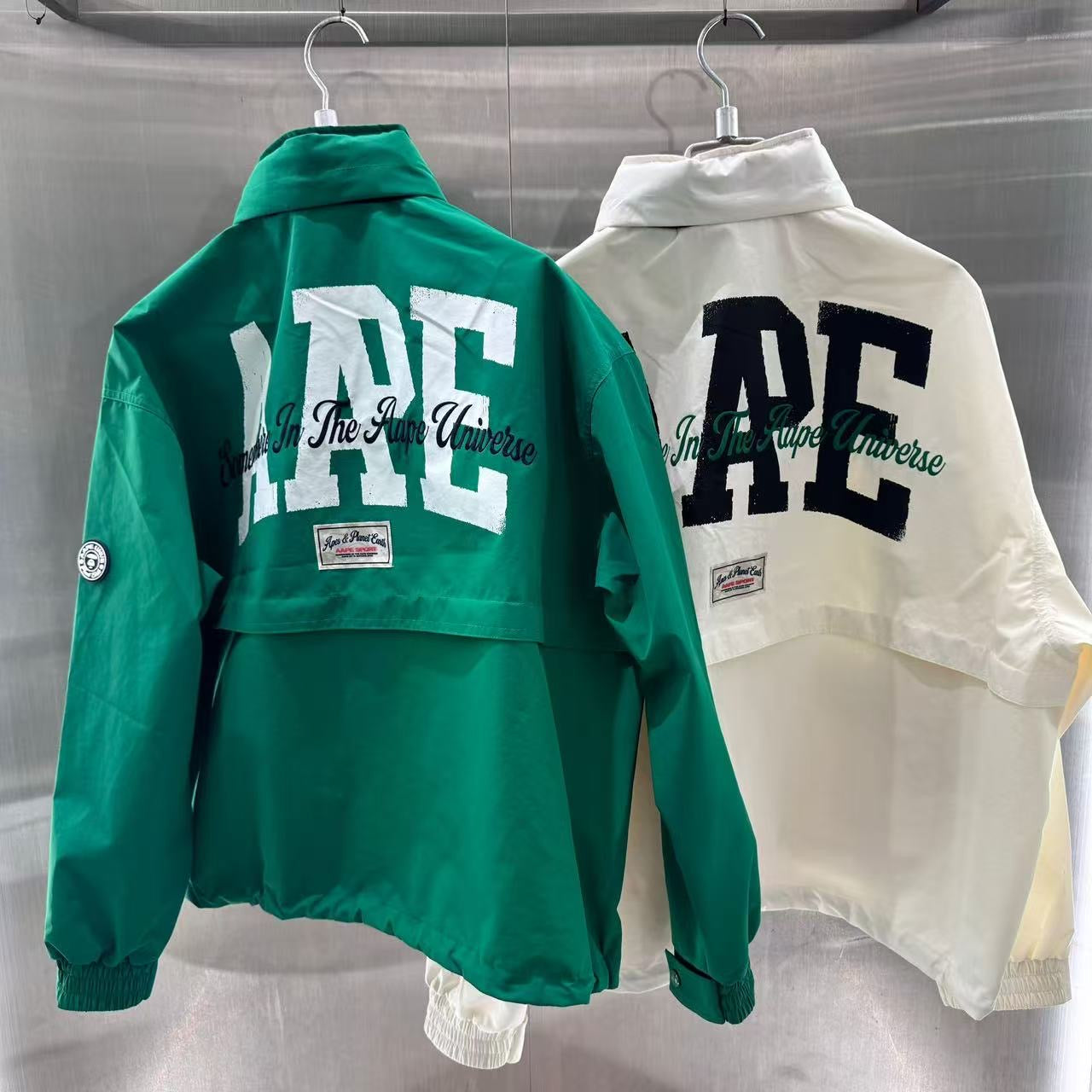 香港直郵 專櫃正品 Aape 男裝 26春夏猿人徽章字母刺繡可拆卸帽薄夾克外套7771