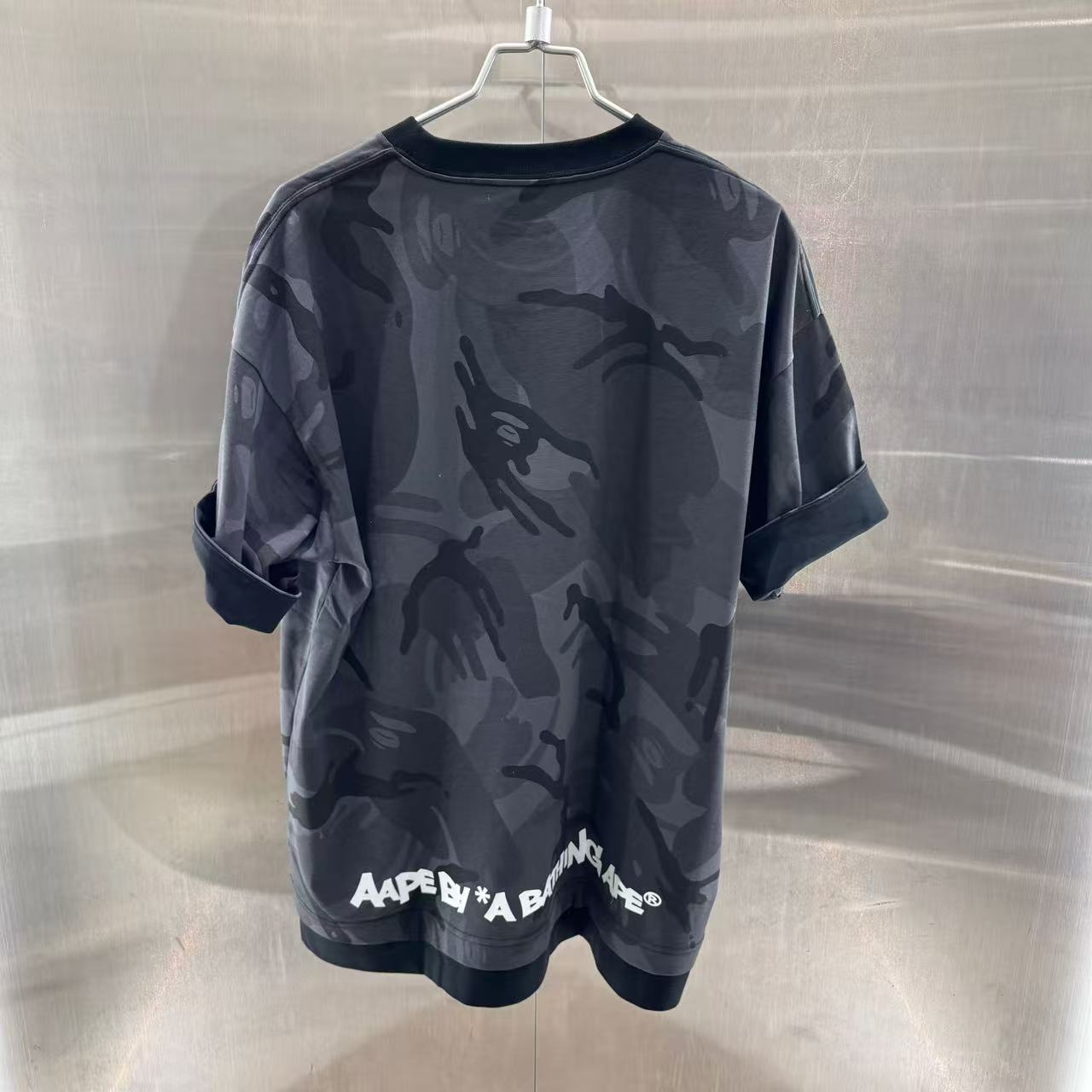 香港代購 專櫃正品 26春夏 Aape 男 猿人徽章迷彩拼接潮流舒適短袖T恤1877