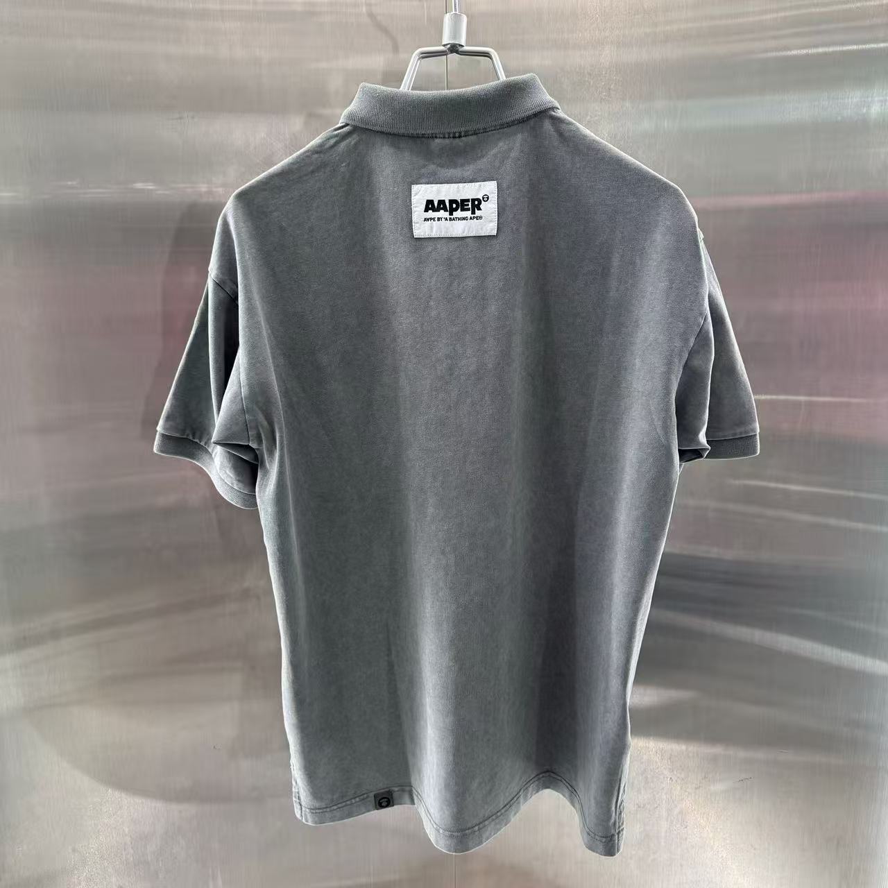 香港代購 專櫃正品 26春夏 Aape 男 AAPER 猿人軍團徽章舒適簡約純色POLO衫1823