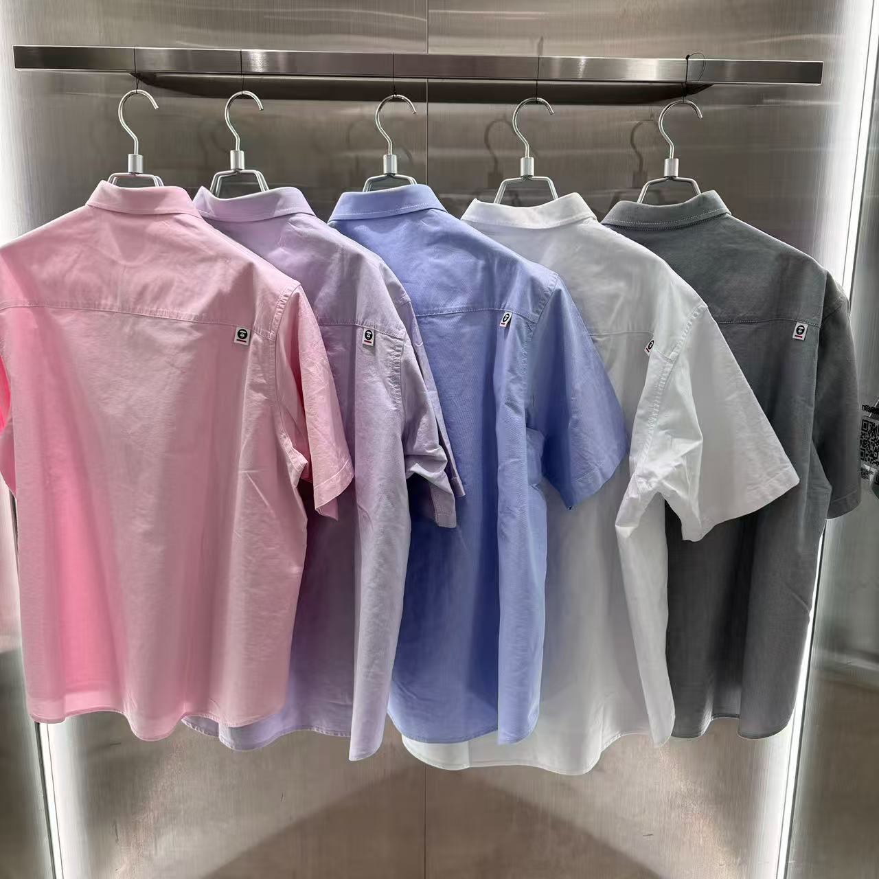 香港代購 專櫃正品 26春夏 Aape 男 AAPENOW 猿人小標徽章簡約舒適休閒純色短袖襯衫8559
