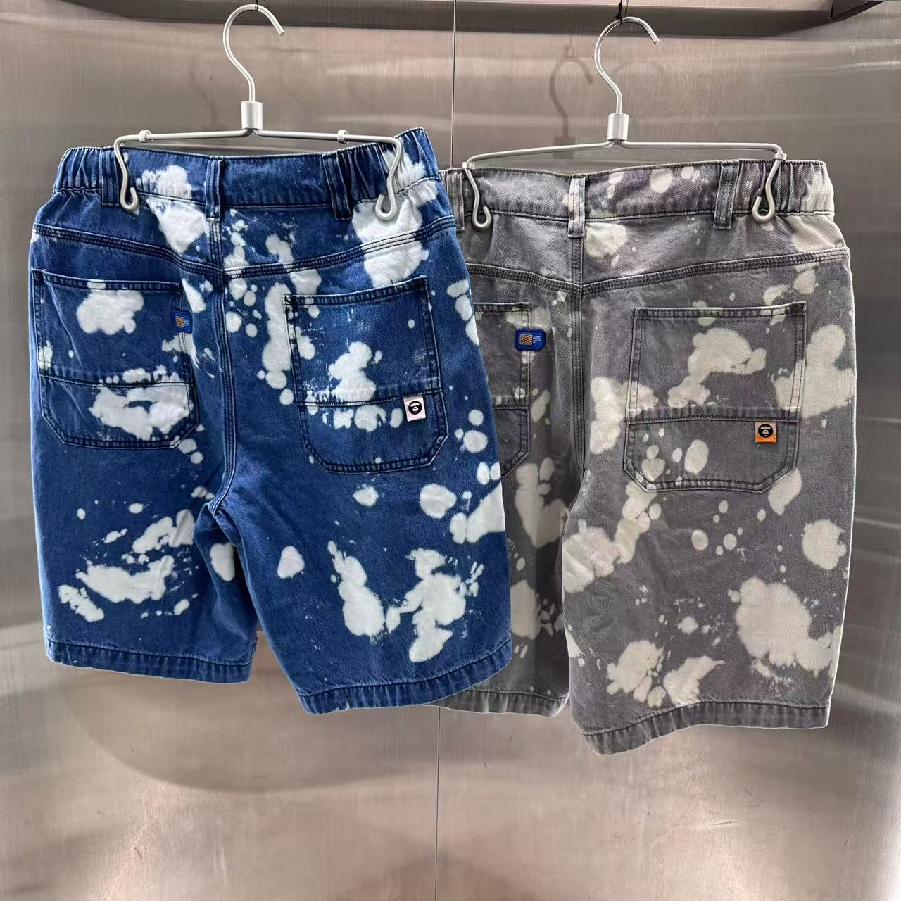 香港代購 專櫃正品 26春夏 Aape 男 AAPEUNVS 字母刺繡漂白潑墨效果潮流牛仔短褲D613