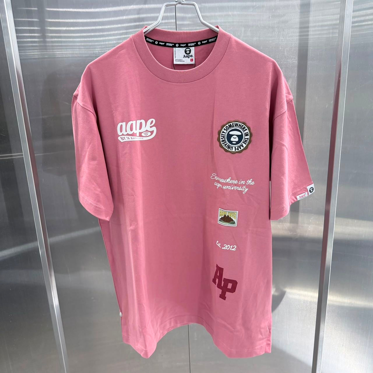 Aape 2026 秋冬 男裝 AAPEUNVS 學院風短袖T恤1998