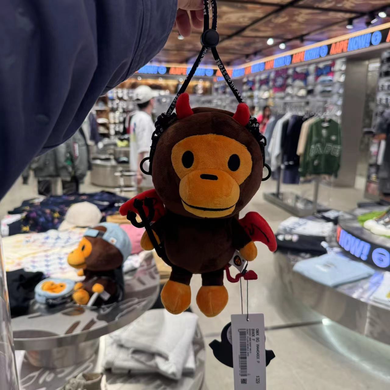 香港直郵 BABY MILO STORE 卡通惡魔小猴公仔手機包4404