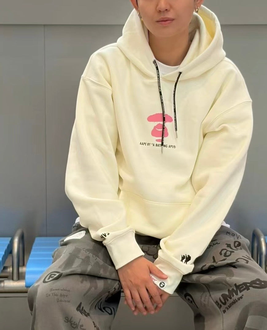 香港直郵 Aape 男裝 26秋冬猿人字母噴墨塗鴉連帽加絨衛衣E302 AAPSWME302XXR