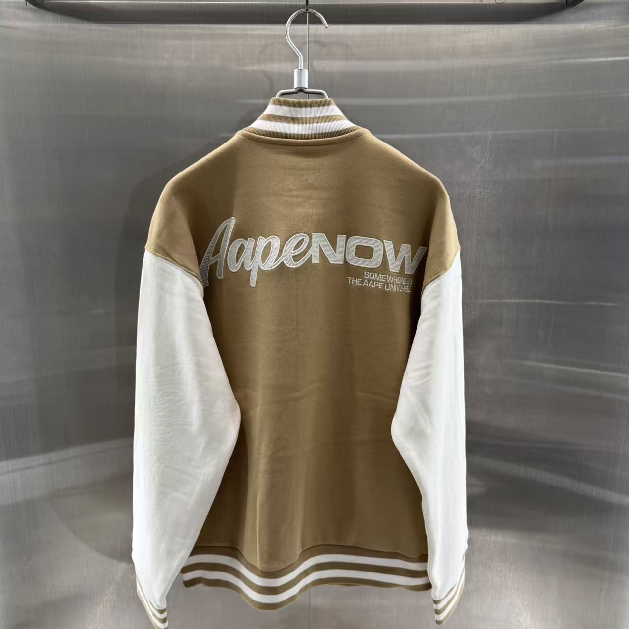 香港直郵 Aape 25秋冬 男 猿人徽章潮流休閑薄絨衛衣棒球服外套C360