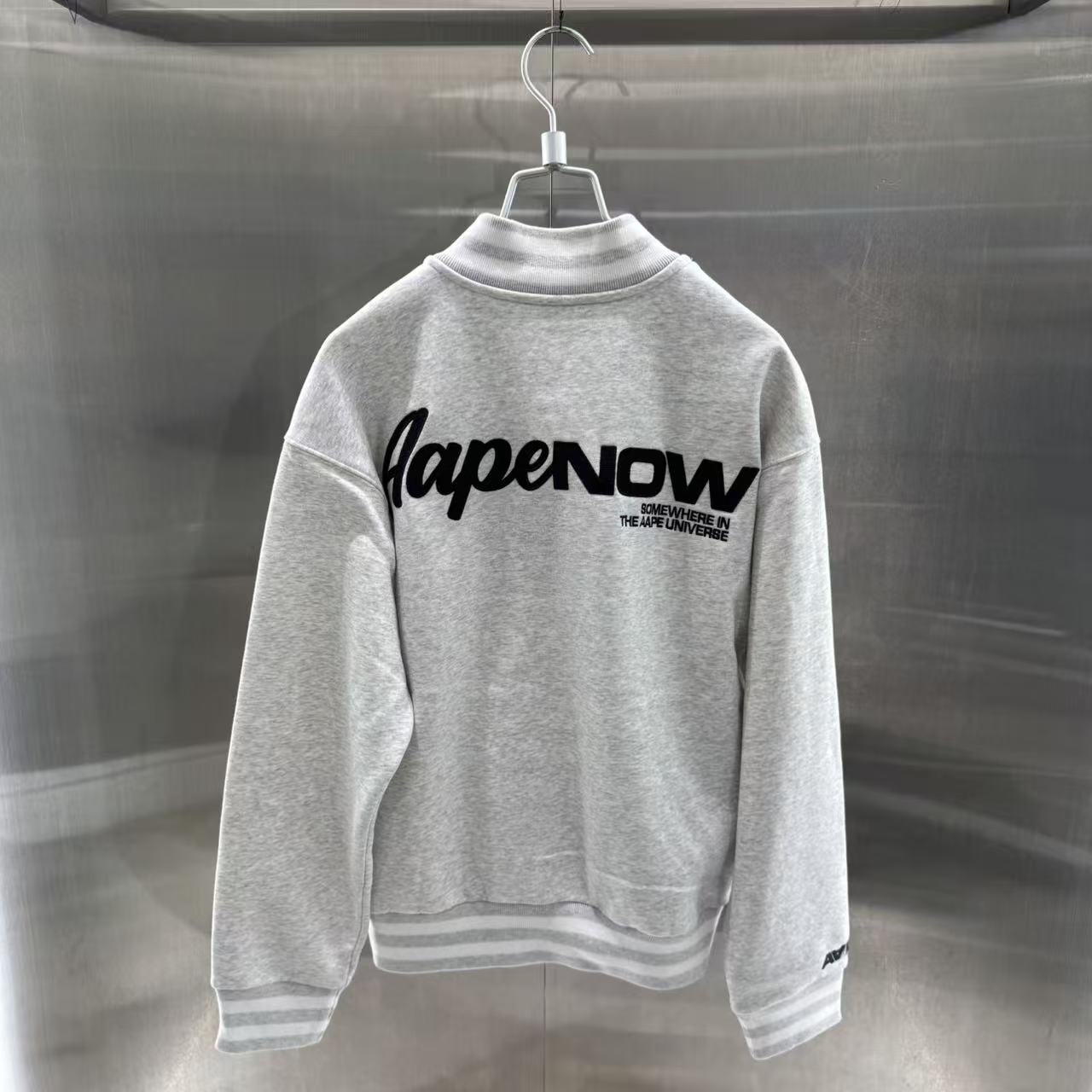 香港直郵 Aape 25秋冬 男 猿人徽章潮流休閑薄絨衛衣棒球服外套C360