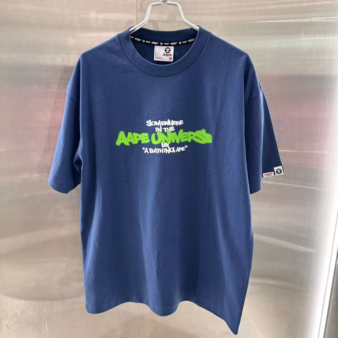 香港直郵 專櫃正品 Aape 26春夏 男 AAPEUNVS 迷彩猿人字母塗鴉潮流印花短袖T恤 1883