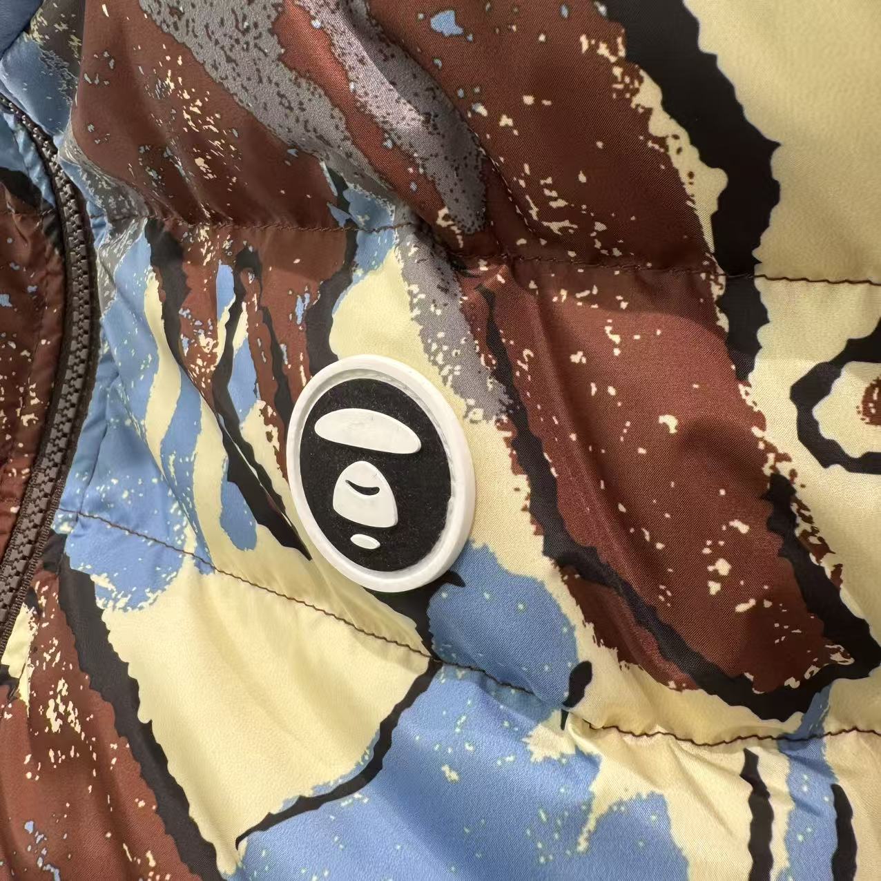 香港直郵 Aape 男裝 25秋冬 可拆卸內膽迷彩潮流羽絨服兩件套7735