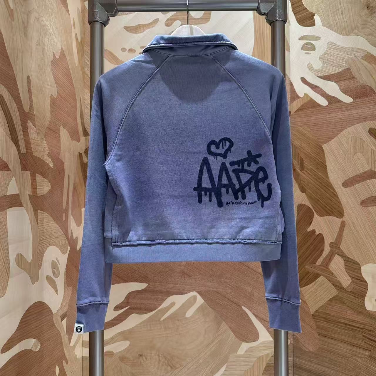 香港直郵 Aape 26秋冬 女装 闪粉星星章水洗做旧涂鸦半拉链卫衣E348