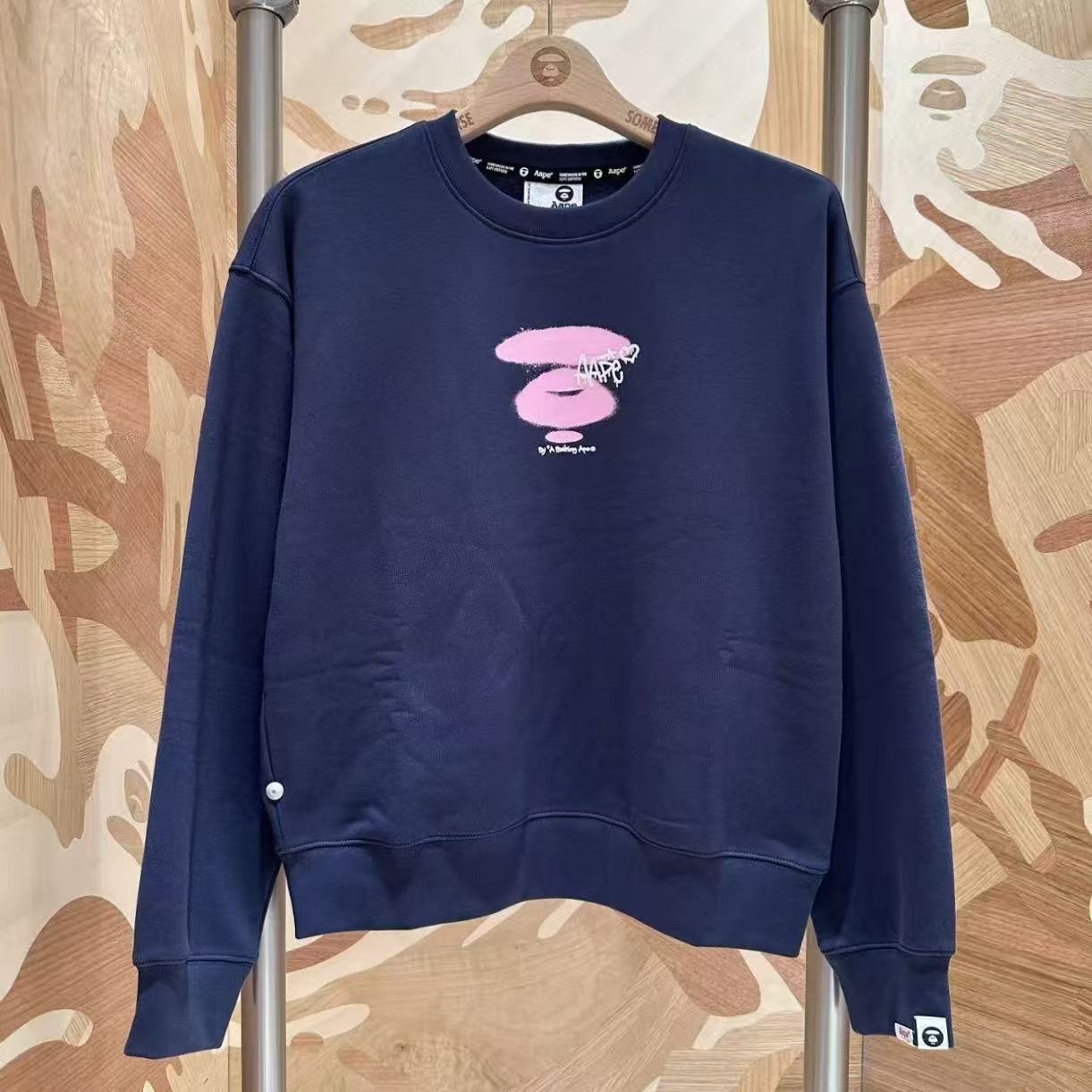 香港直郵 Aape 26秋冬 女 秋冬猿人字母塗鴉美式街頭加絨圓領衛衣E344