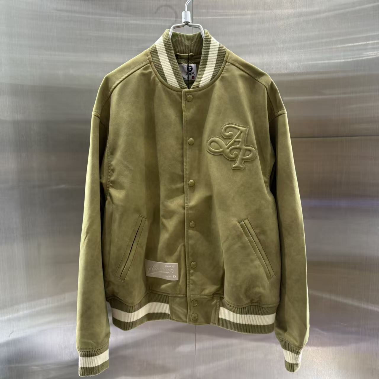 香港直郵 Aape 25秋冬 男 復古做舊休閑潮流棒球服夾克外套7753