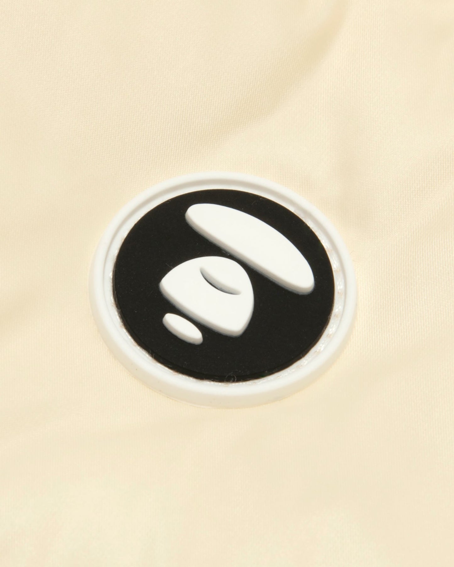 香港直郵 Aape 26秋冬 男裝小標徽章質感簡約潮流純色連帽羽絨服7785 AAPDNM7785XXR
