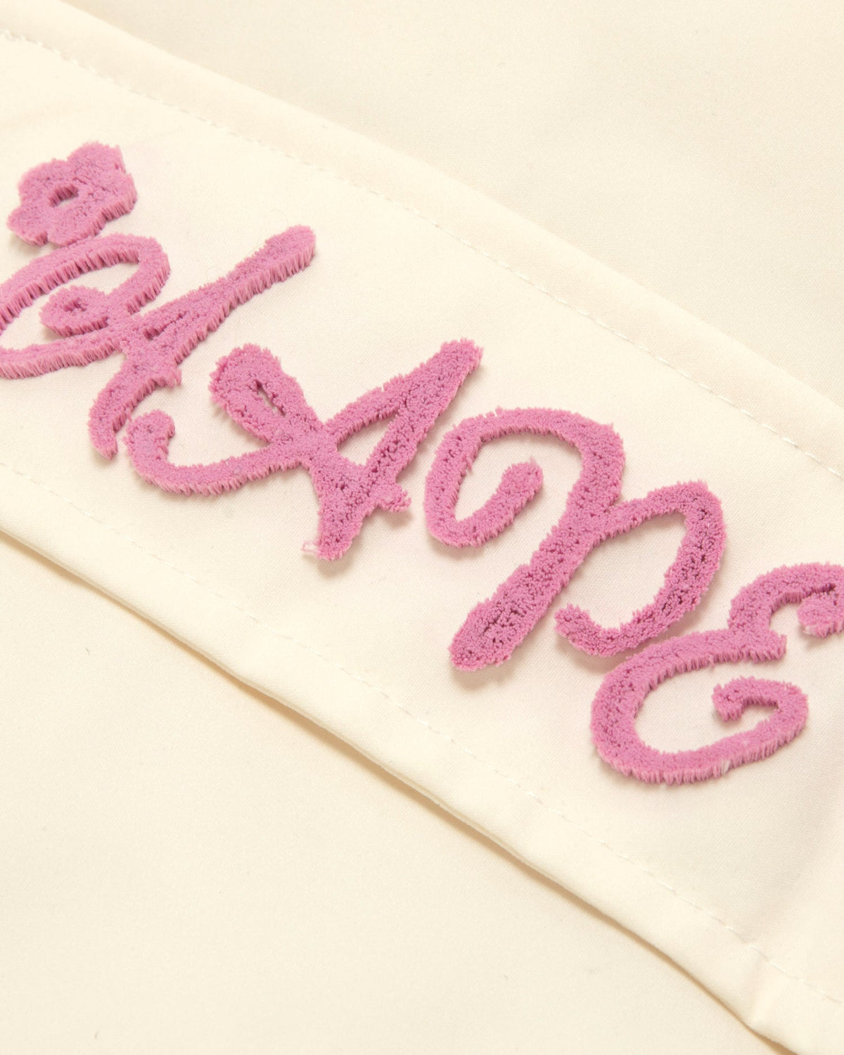 香港直郵 Aape 26秋冬 女裝秋冬花卉猿人刺繡章短款立領羽絨外套7819 AAPDNW7819XXR