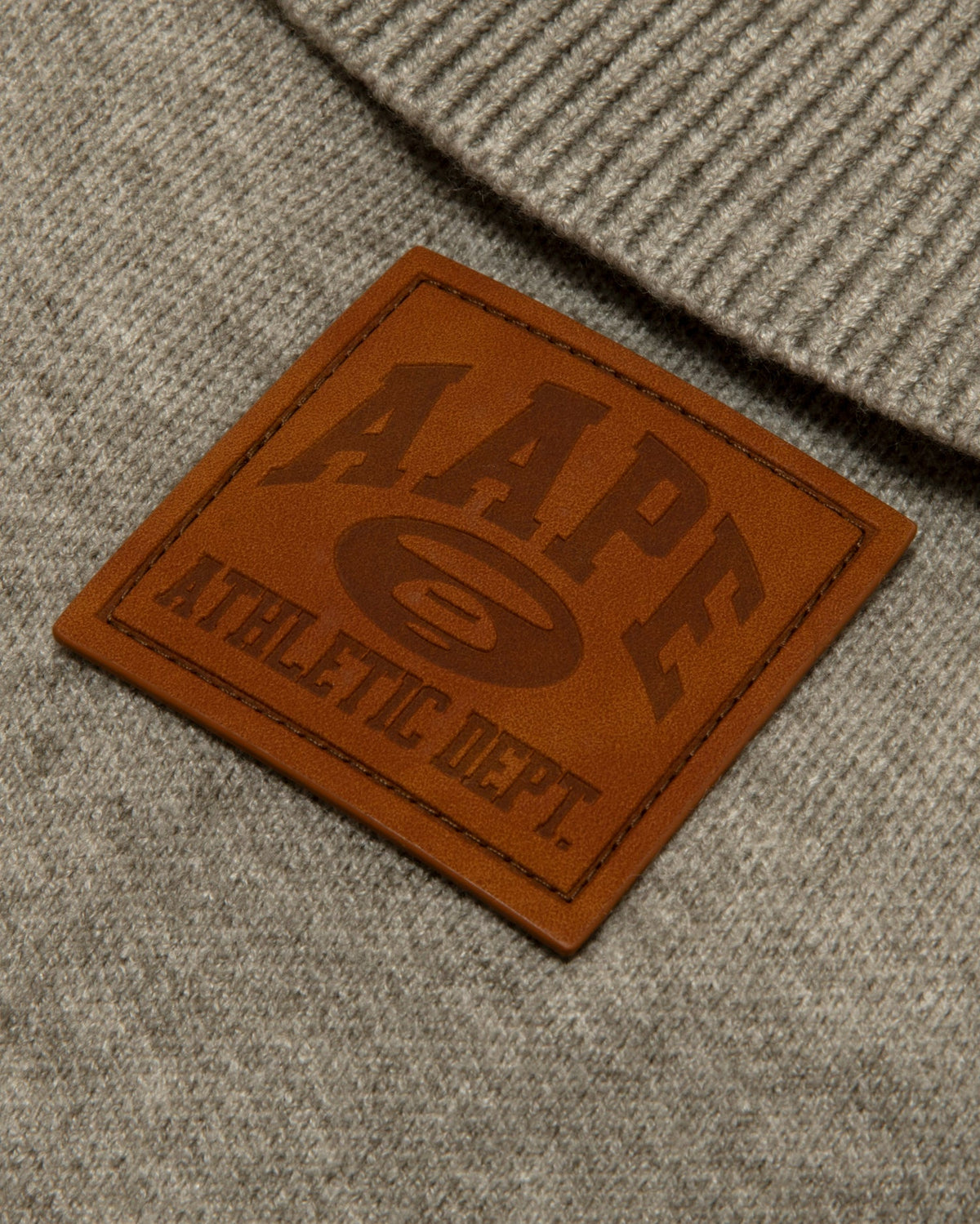 香港直郵 Aape 男装 26秋冬猿人刺绣撞色假两件质感POLO针织衫E335 AAPKNME335XXR