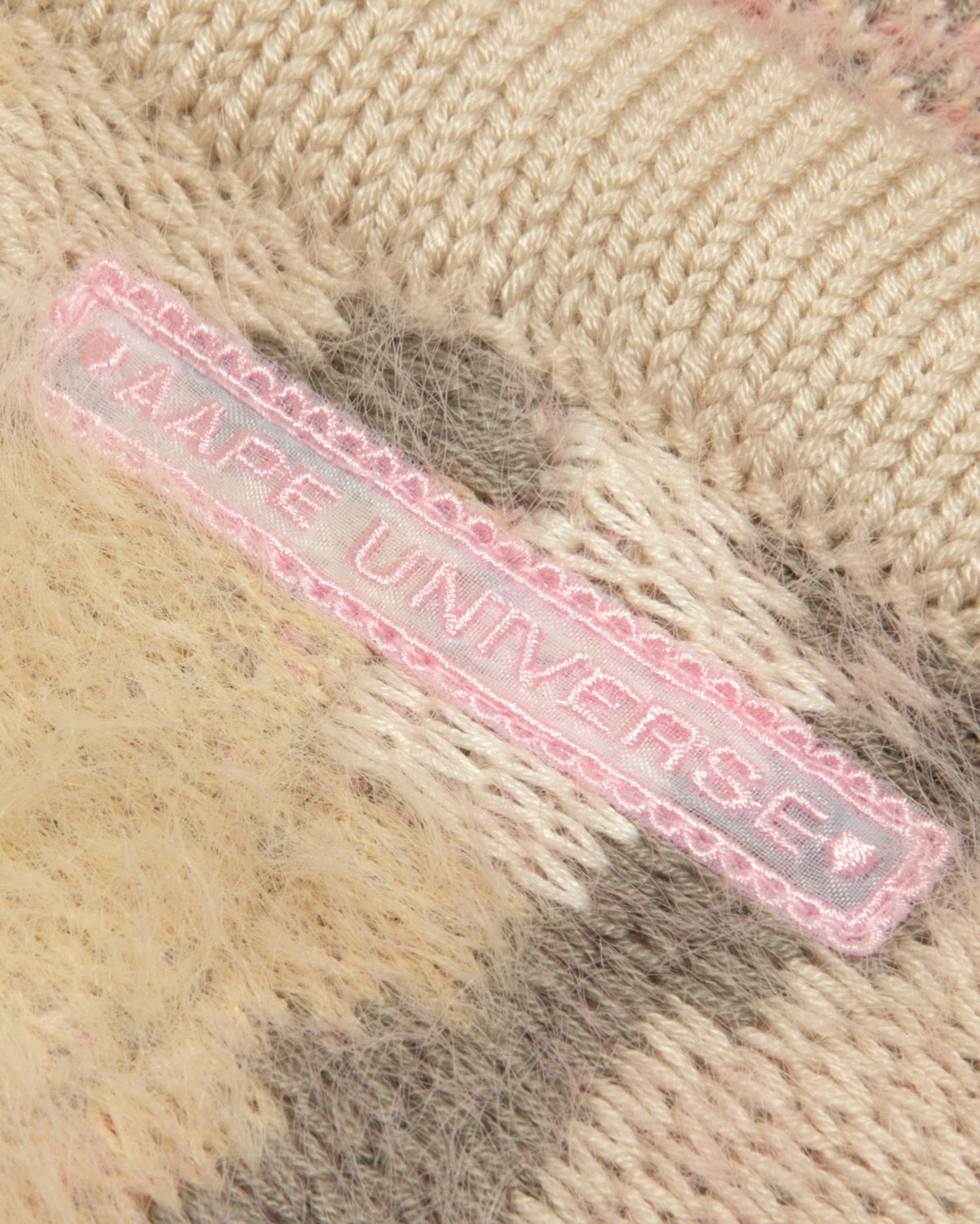 香港直郵 女裝 26秋冬刺繡小羊愛心猿人章迷彩連帽針織衫E361  AAPKNWE361XXR