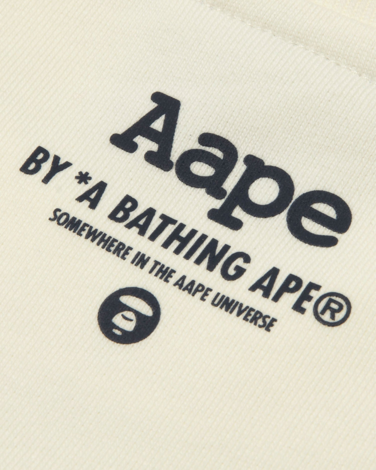 香港直郵 Aape 女裝 26秋冬迷彩猿人花卉牙刷繡甜美可愛圓領衛衣E343 AAPSWWE343XXR