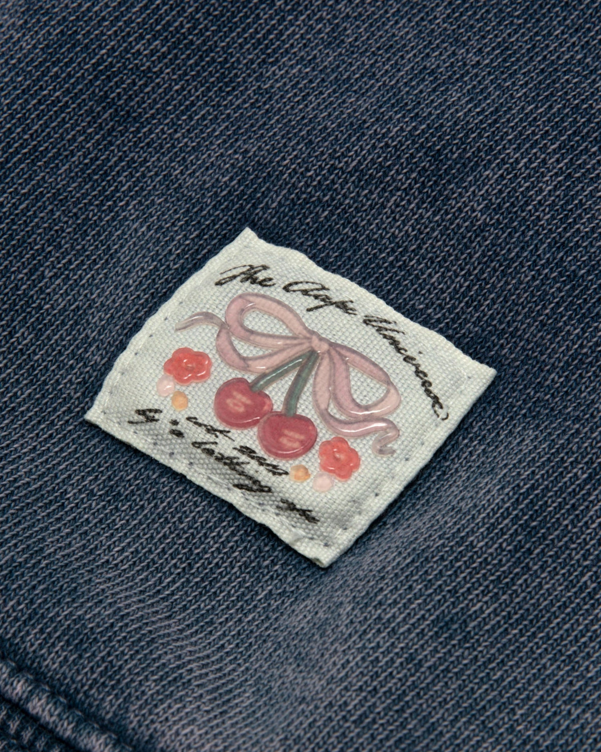 Aape 女裝 26秋冬水洗做舊愛心動物印花短款圓領衛衣E346 AAPSWWE346XXR
