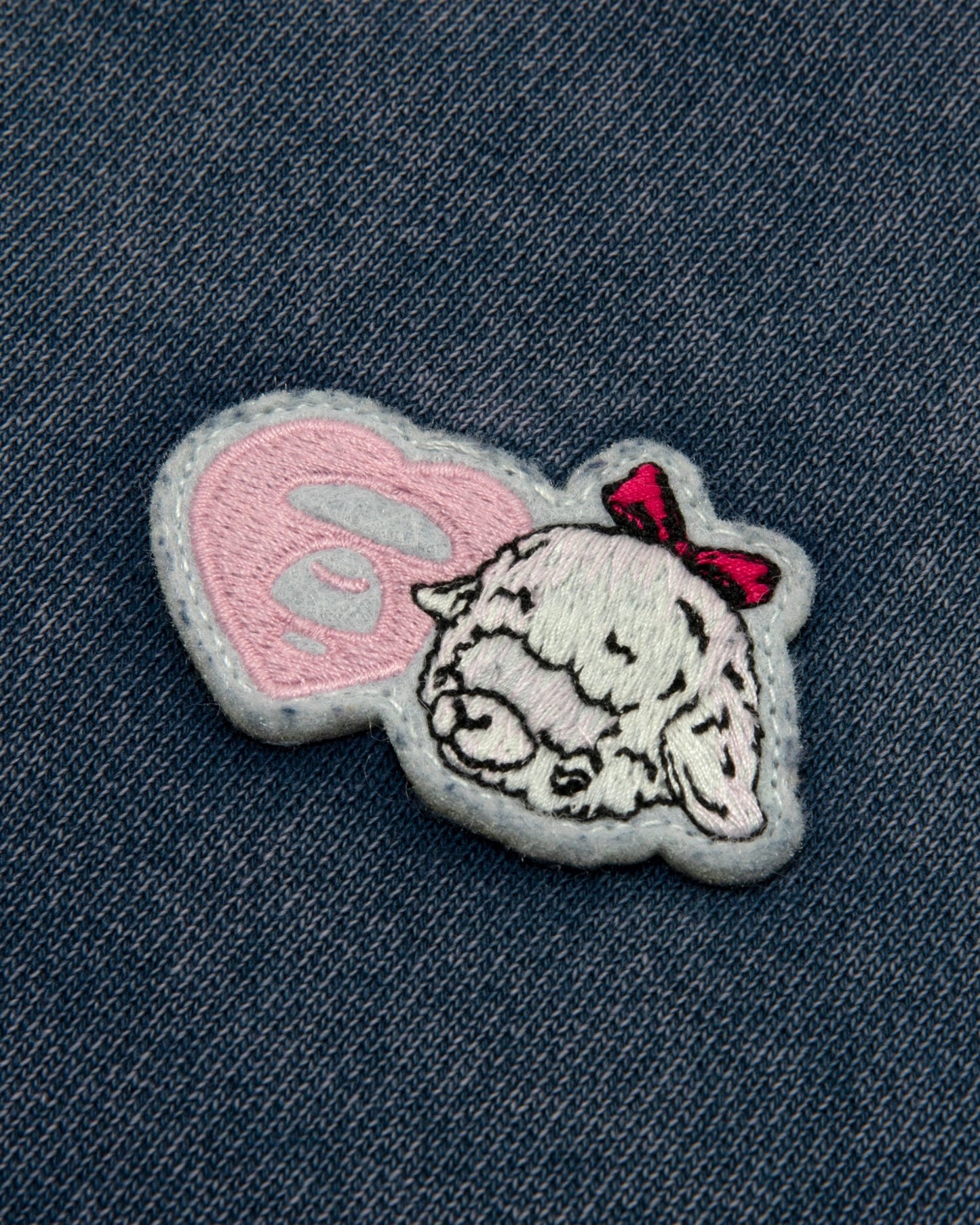 Aape 女裝 26秋冬水洗做舊愛心動物印花短款圓領衛衣E346 AAPSWWE346XXR