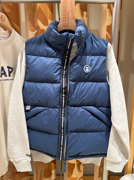 香港直邮 Aape 男装 26秋冬牙刷绣徽章纯色质感羽绒背心马甲外套7786 AAPDNM7786XXR