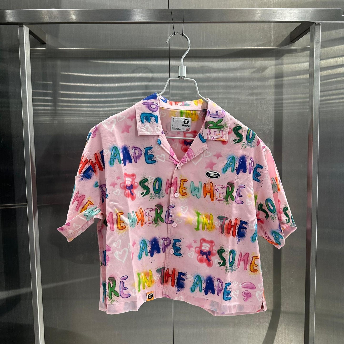 香港直郵 Aape 女裝 26春夏 刺繡章多巴胺彩虹字母塗鴉滿印短袖襯衫8579