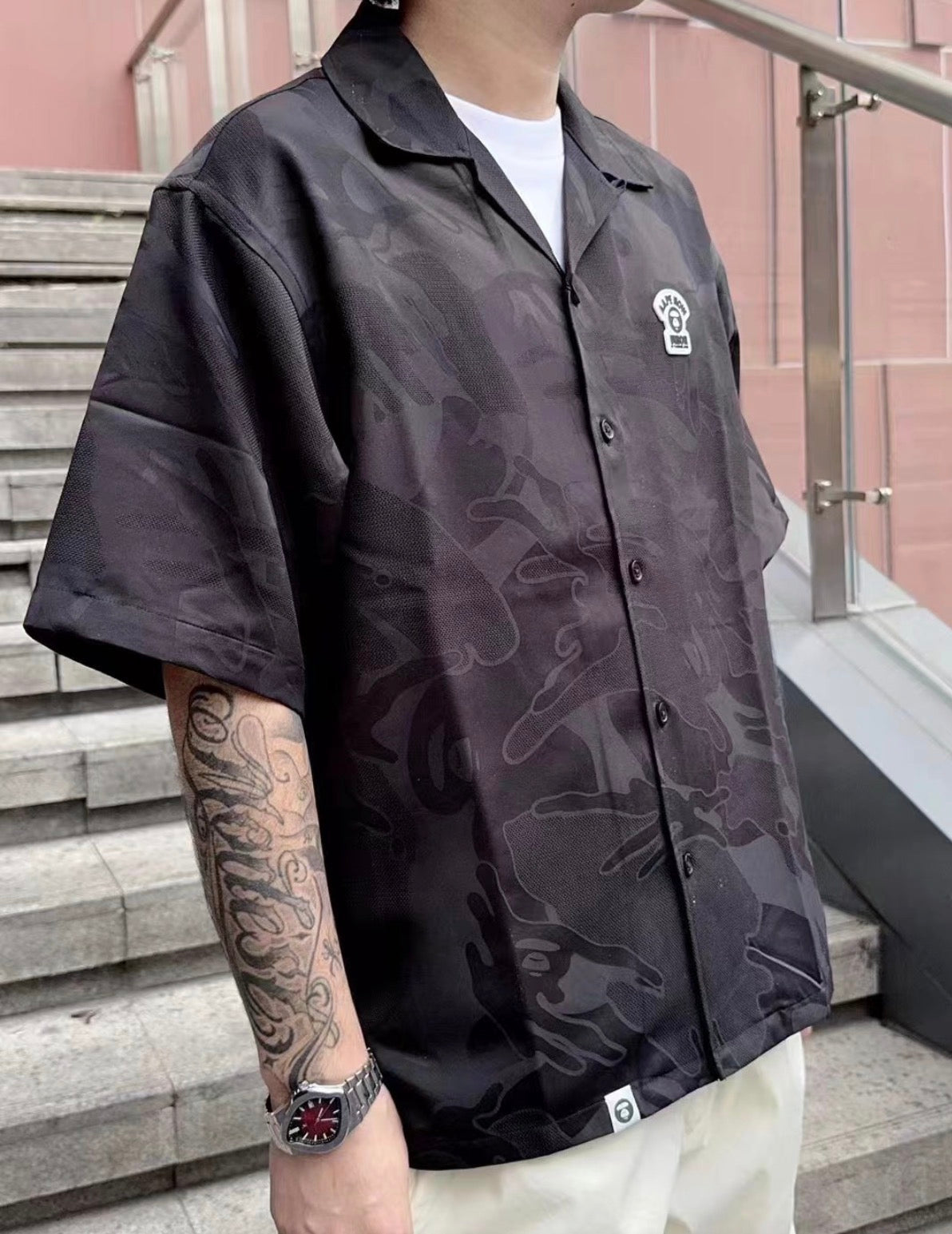 香港直郵 Aape 男裝 26春夏 AAPENOW 猿人徽章字母刺繡舒適休閒迷彩短袖襯衫 8567