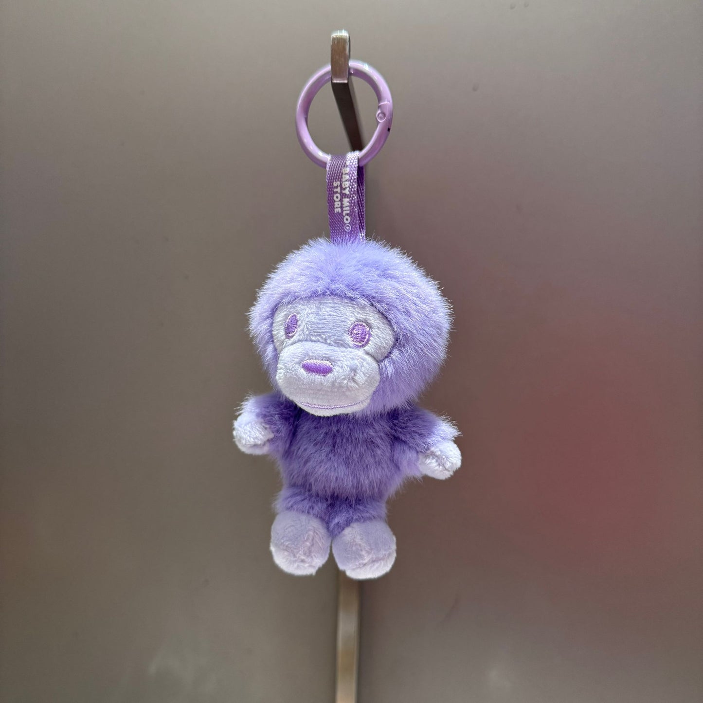 BABY MILO STORE  異色毛絨小猴掛件鑰匙扣 4640
